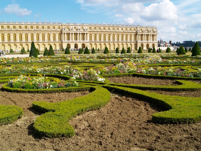 versailles guided tours